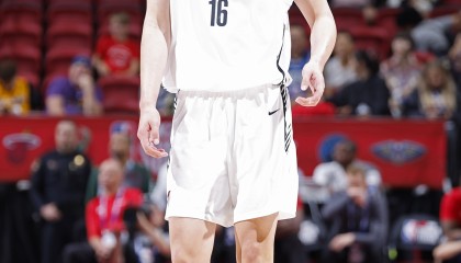 👀篮板不行！开拓者前场板比灰熊少11个 全场篮板少20个